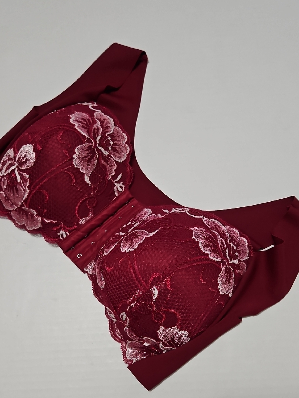 Women's Lace Floral Support Bra - Burgundy Front Closure Size 1XL